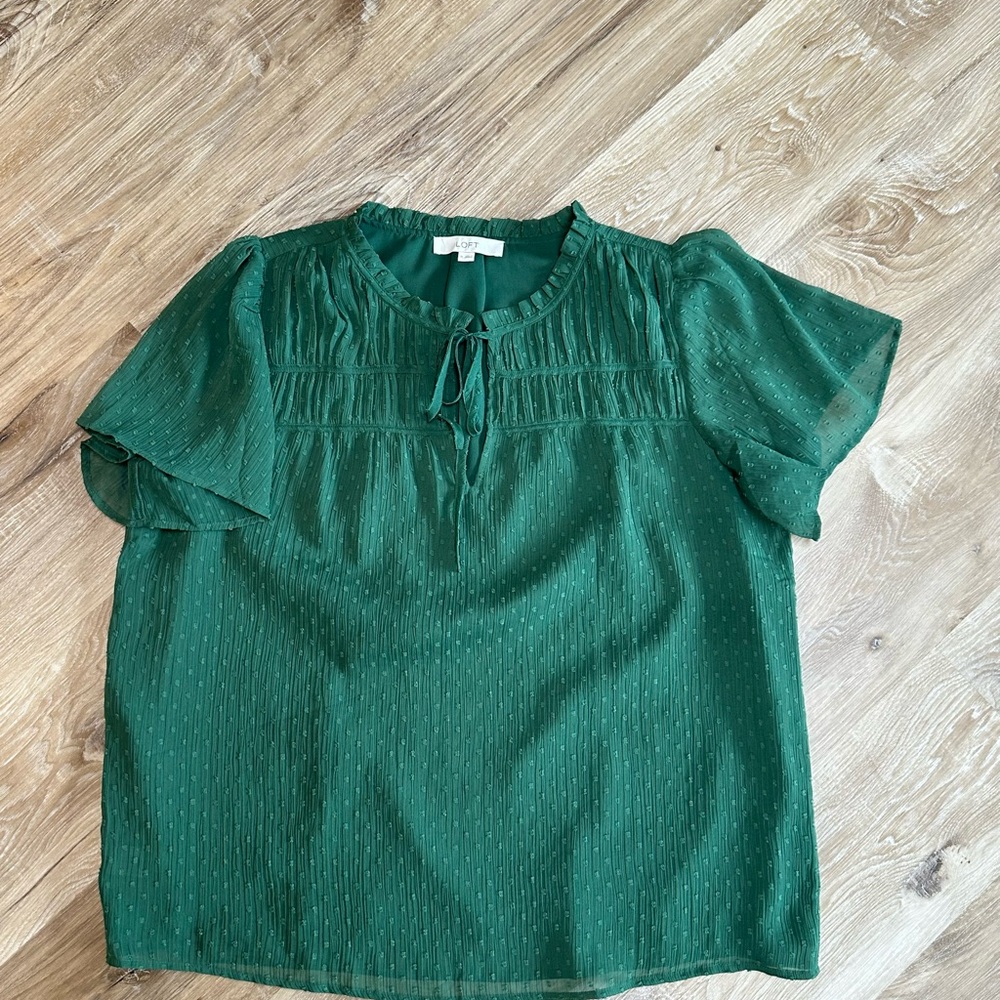 LOFT Emerald Green Short Sleeve Pintuck Tie-Neck Blouse